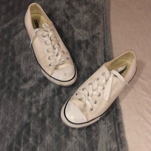 Converse women’s shoes size 8